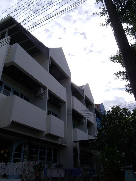 Albatross Guesthouse @ Thungwualaen Beach Pathiu Exterior photo